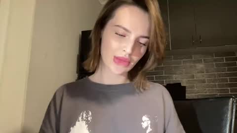 Snapshot of 1dove chatting on February 2025 04:44:01 PM DOVE online show from February 2025 04:44:01 PM