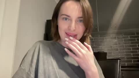 Snapshot of 1dove chatting on March 2025 04:29:02 PM DOVE online show from March 2025 04:29:02 PM