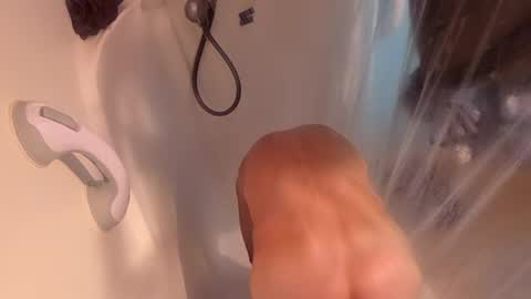 1knightluver69 online show from June 2026 06:10:02 PM