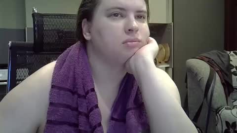 1LINDSEY1 online show from September 2025 02:19:01 PM