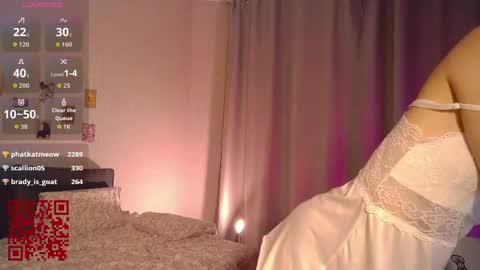 Snapshot of 1little_cherry chatting on June 2026 06:46:02 PM Mia online show from June 2026 06:46:02 PM