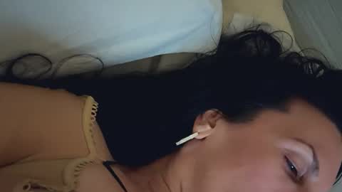 Snapshot of 1lovely1 chatting on January 2026 11:54:02 PM Onna online show from January 2026 11:54:02 PM