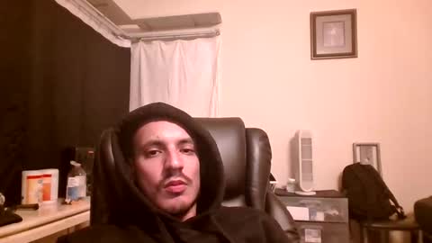 Snapshot of 1luv2cum chatting on April 2026 10:57:02 AM sabotagegoat online show from April 2026 10:57:02 AM