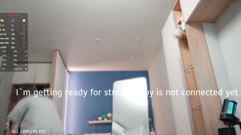 Snapshot of 1mari_01 chatting on February 2025 06:53:01 PM Marie online show from February 2025 06:53:01 PM