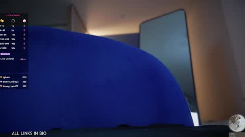 Snapshot of 1mari_01 chatting on February 2025 10:00:02 PM Marie online show from February 2025 10:00:02 PM