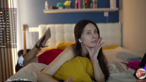 Snapshot of 1mari_01 chatting on March 2025 07:28:02 PM Marie online show from March 2025 07:28:02 PM