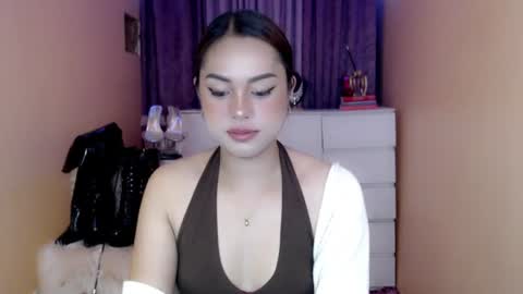 Snapshot of 1miracle_tranny chatting on June 2026 06:07:01 AM 1miracle_tranny online show from June 2026 06:07:01 AM