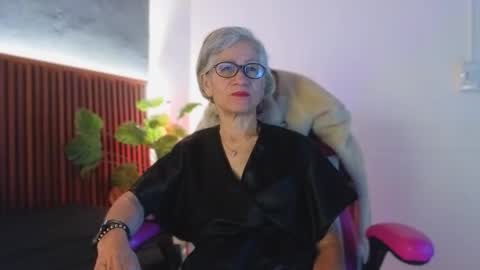 Snapshot of 1miss_monserrate chatting on February 2026 12:53:02 PM Miss Monserrate online show from February 2026 12:53:02 PM