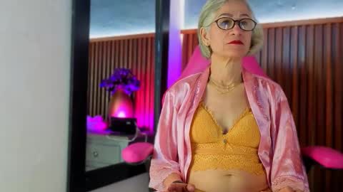 Miss Monserrate online show from March 2026 01:11:01 PM