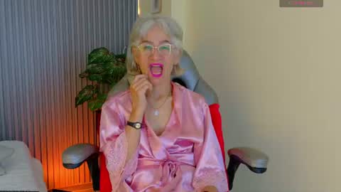 Miss Monserrate online show from July 2026 02:01:01 PM