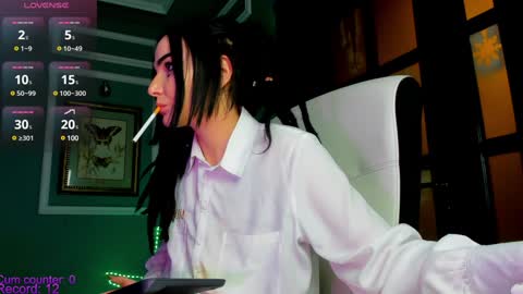 Moona  online show from December 2024 05:37:02 PM