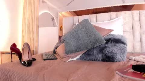 Luisa online show from July 2026 03:29:02 PM