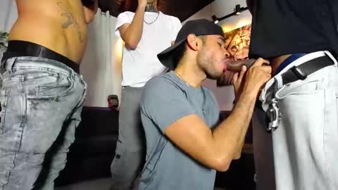 pushman online show from December 2025 11:48:01 AM