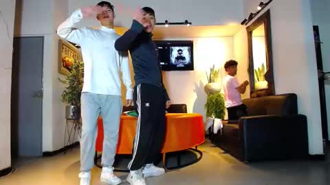 Snapshot of 1pushman chatting on February 2026 01:45:02 PM pushman online show from February 2026 01:45:02 PM