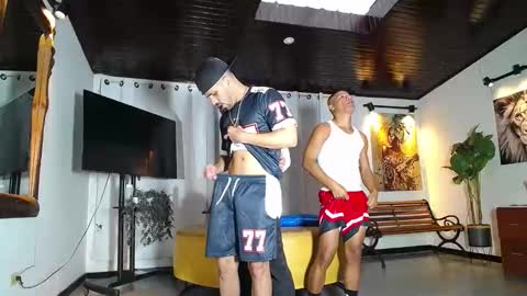 Snapshot of 1pushman chatting on April 2026 11:43:01 AM pushman online show from April 2026 11:43:01 AM