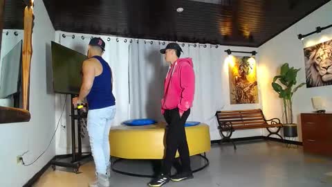 Snapshot of 1pushman chatting on April 2026 11:37:01 AM pushman online show from April 2026 11:37:01 AM