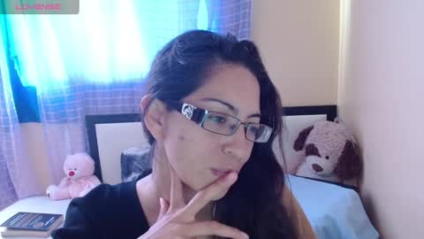 Snapshot of 1sasha_grey__1 chatting on January 2025 09:44:02 PM paola online show from January 2025 09:44:02 PM