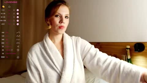 Snapshot of 1slavicdoll chatting on September 2025 01:06:02 AM VICTORIA online show from September 2025 01:06:02 AM