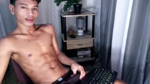 Snapshot of 1sweetloverxx chatting on July 2026 04:24:01 PM 1sweetloverxx online show from July 2026 04:24:01 PM