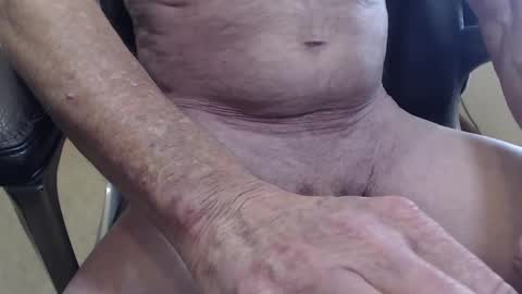 Snapshot of 1whothinks chatting on February 2025 08:14:02 PM Mark online show from February 2025 08:14:02 PM