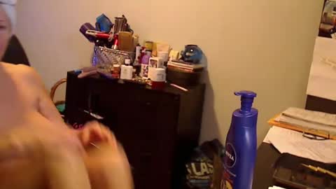 Snapshot of 1xtrahornyone chatting on December 2024 05:37:02 PM Susan online show from December 2024 05:37:02 PM