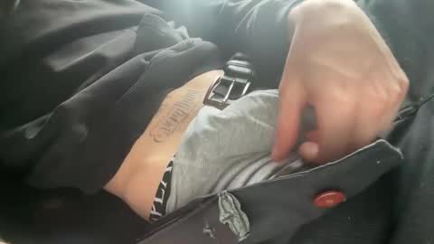 2000boyyyy online show from January 2026 02:09:02 PM