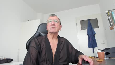 Henk online show from February 2025 11:10:02 AM