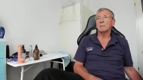 Henk online show from September 2025 12:26:01 PM