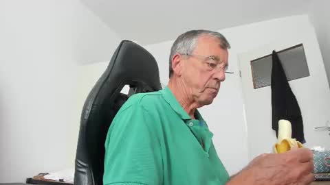 Henk online show from July 2026 02:02:02 PM