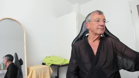 Henk online show from July 2026 01:37:01 PM