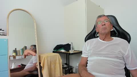Henk online show from July 2026 02:42:02 PM