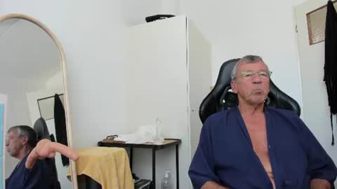 Henk online show from July 2026 02:08:02 PM