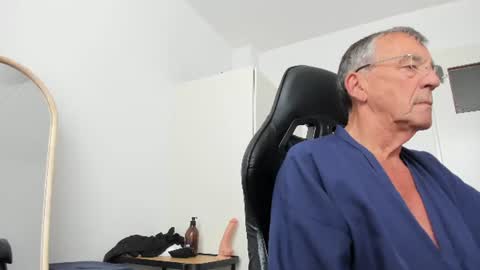Henk online show from July 2026 12:45:02 PM