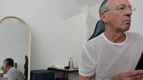 Henk online show from July 2026 12:45:01 PM
