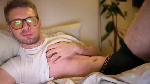 Romano online show from December 2024 09:45:01 PM