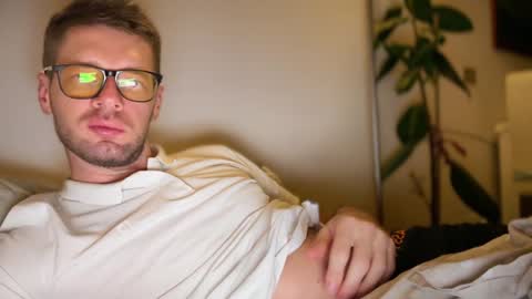 Romano online show from December 2024 09:35:01 PM