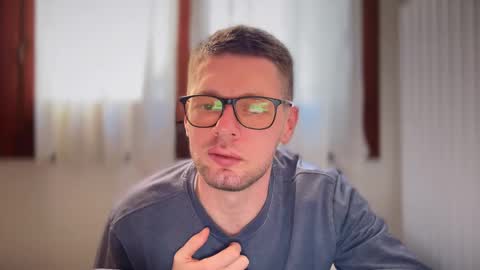 Romano online show from February 2025 03:52:01 PM