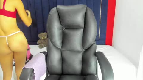 Snapshot of 24isabella chatting on February 2025 11:17:02 AM Isabella online show from February 2025 11:17:02 AM