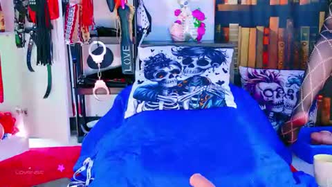 Arianna online show from July 2026 05:00:02 AM
