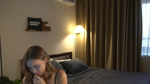 Snapshot of 2girls_1dream chatting on February 2026 02:35:01 PM Elley online show from February 2026 02:35:01 PM