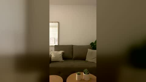 2littlefox online show from April 2026 02:17:01 AM