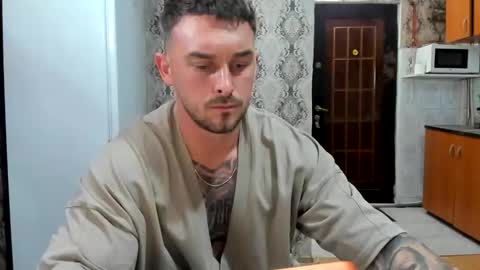 2sexymuscles online show from June 2026 08:12:02 PM