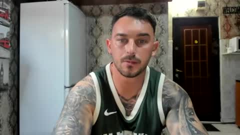 2sexymuscles online show from June 2026 07:56:01 PM