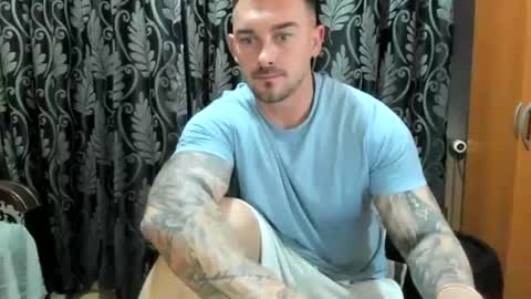 2sexymuscles online show from June 2026 08:40:02 PM