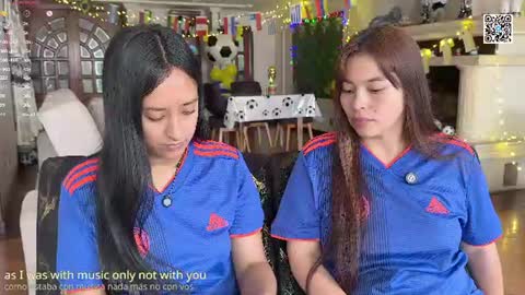 Snapshot of 2summerlove2 chatting on June 2026 02:31:01 PM Dalilah and Tarah online show from June 2026 02:31:01 PM