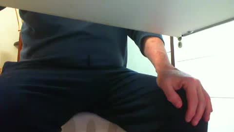 Snapshot of 3funlover chatting on December 2024 05:11:01 PM 3funlover online show from December 2024 05:11:01 PM