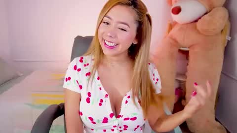 independent model online show from February 2026 06:13:01 AM