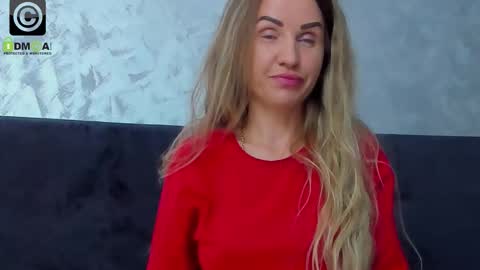 Ella online show from September 2025 08:10:02 PM