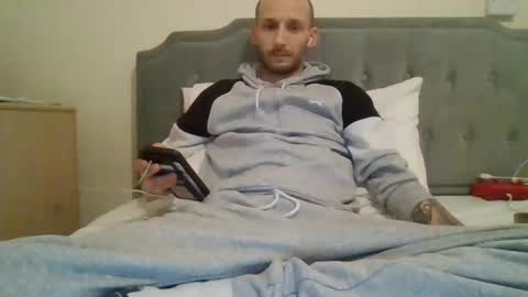 420feetloverr420 online show from March 2026 10:54:01 PM