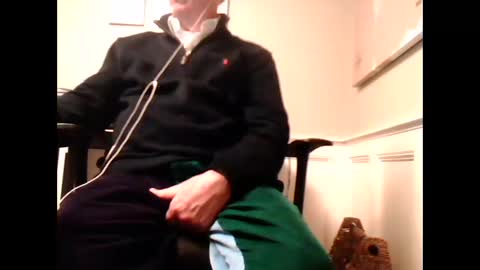 4uguys online show from January 2025 05:33:01 AM